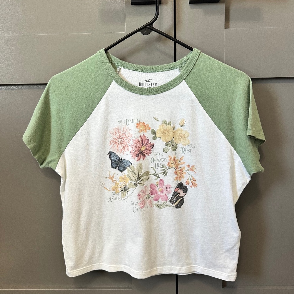 Hollister Medium Flowered Crop Top